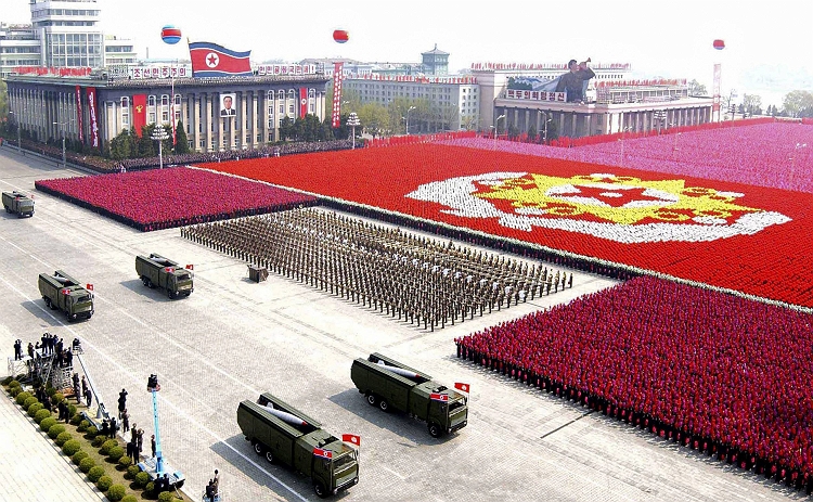 north_korea_f_0316_-_military_parade.jpg